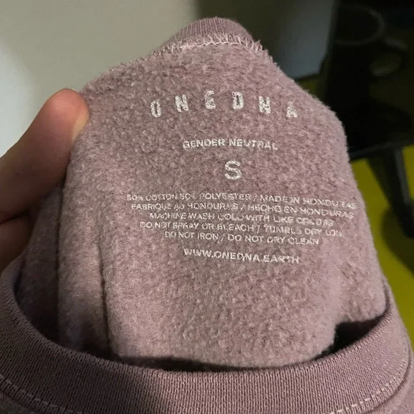 “Women Are Powerful” Mauve Crewneck Sweatshirt S - Picture 2 of 3